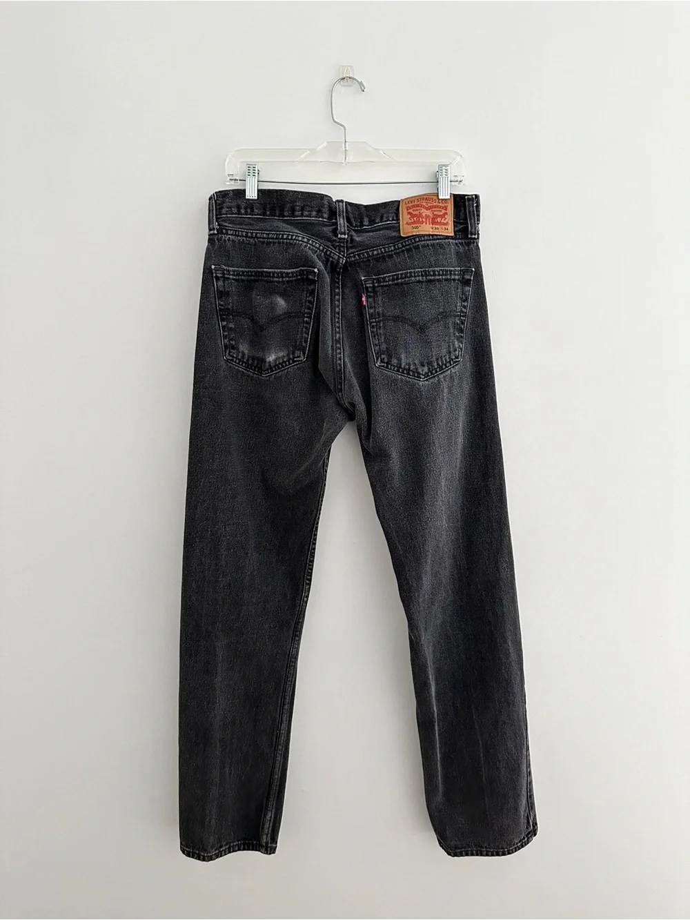 Levi's 505 Men's 33x34 Fade Black Jeans 100% Cotton Denim Straight Leg